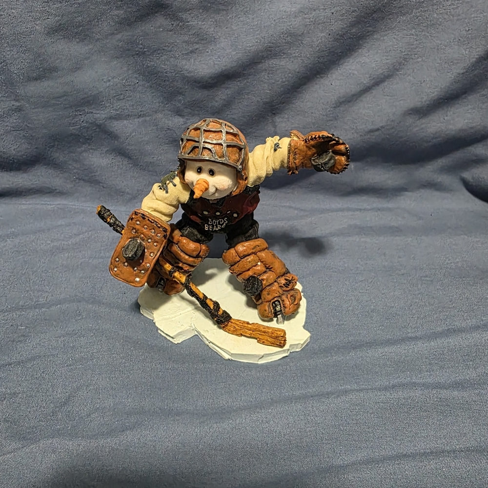 Boyd's Bears The Wee Folkstone Collection, Bobby...The Defender